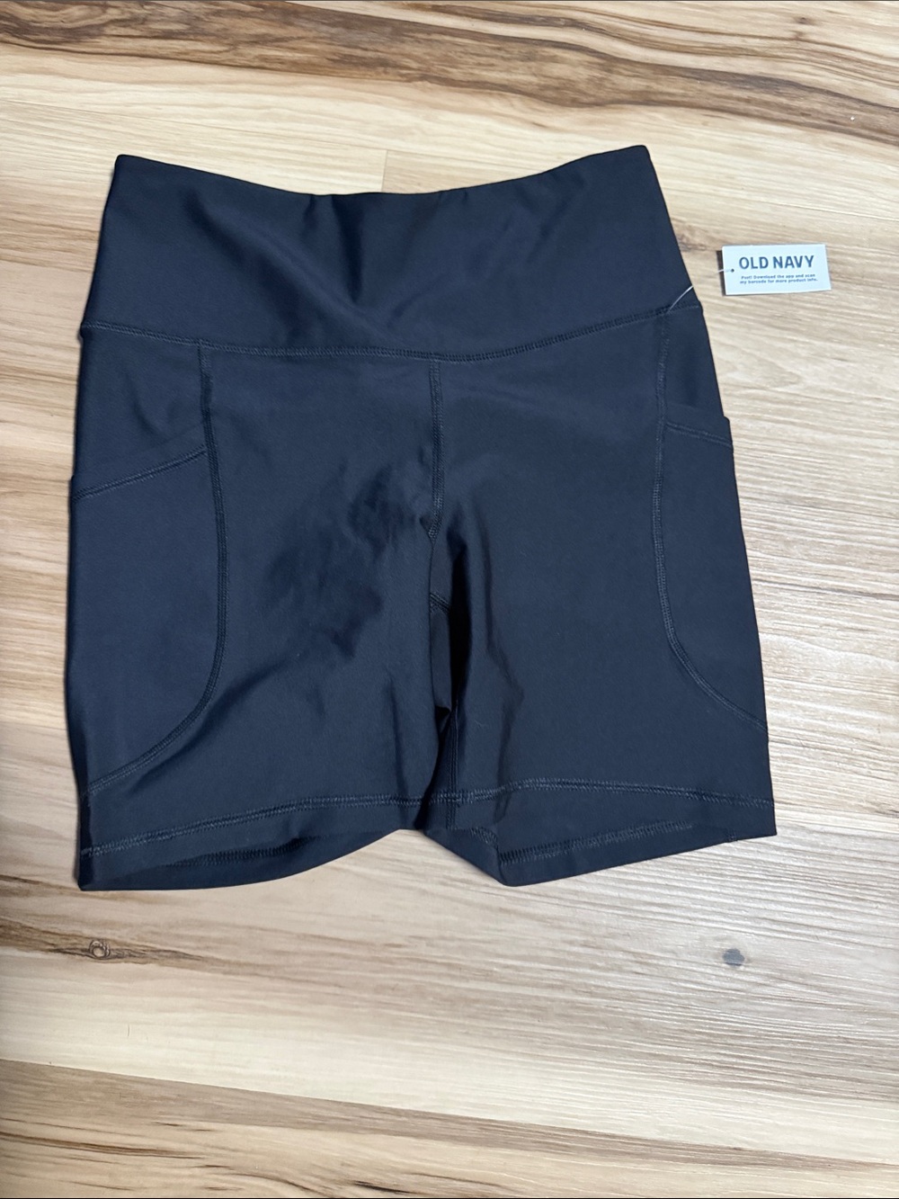 Old Navy Black High-Rise Bike Shorts with Side Pockets